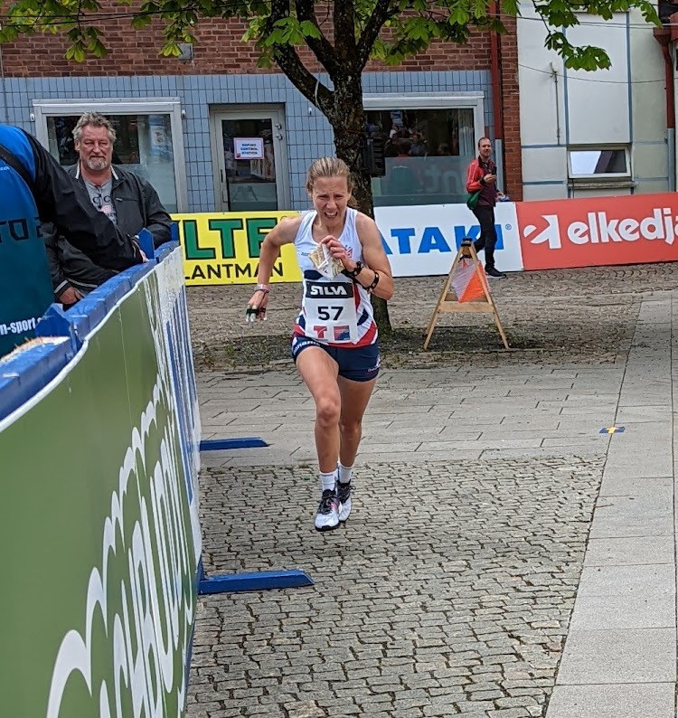 Charlotte running into the
finish. Photo credit: Murray Strain