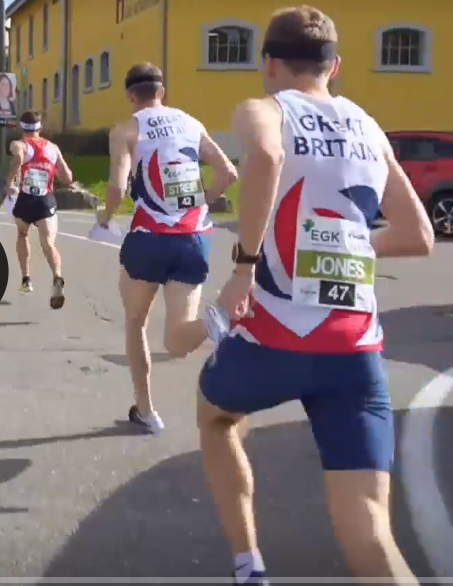 GB's Ralph Street (left) and Kris Jones (right) competing