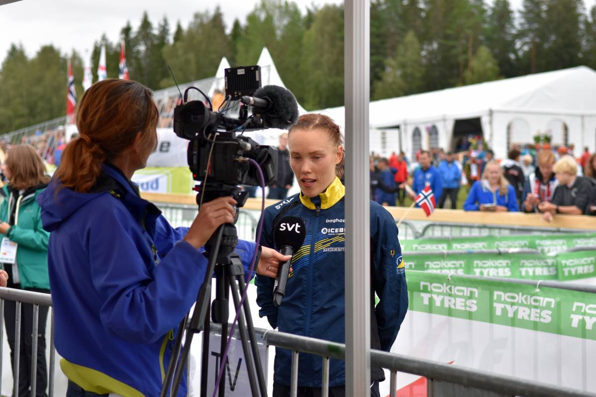 Live interviews with elite athletes.  Photo credit: IOF